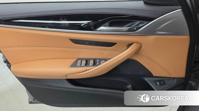BMW 5 Series (G30) id 4784434 из Кореи 16