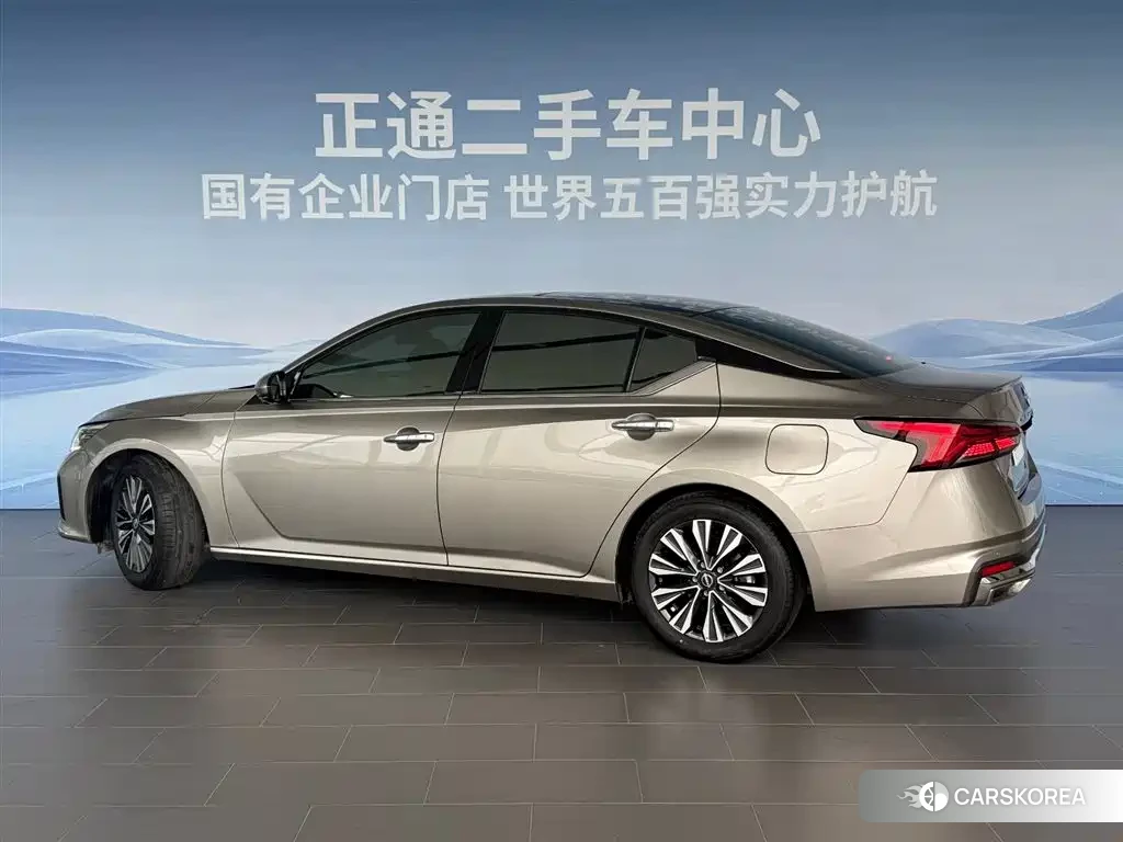 Nissan Altima id 4545991 из Китая 16