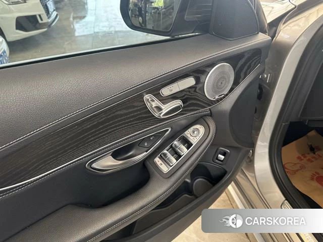Mercedes-Benz Class C id 4215754 из Китая 16