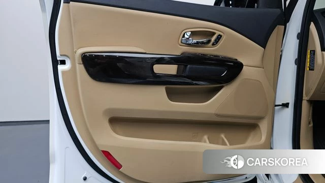 Kia The New Carnival id 4894778 из Кореи 16
