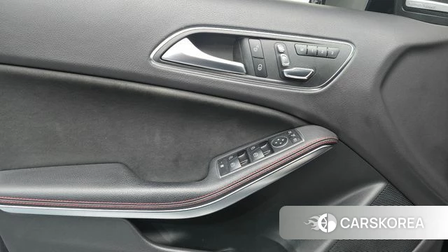 Mercedes-Benz A-Class W176 id 4536820 из Кореи 16