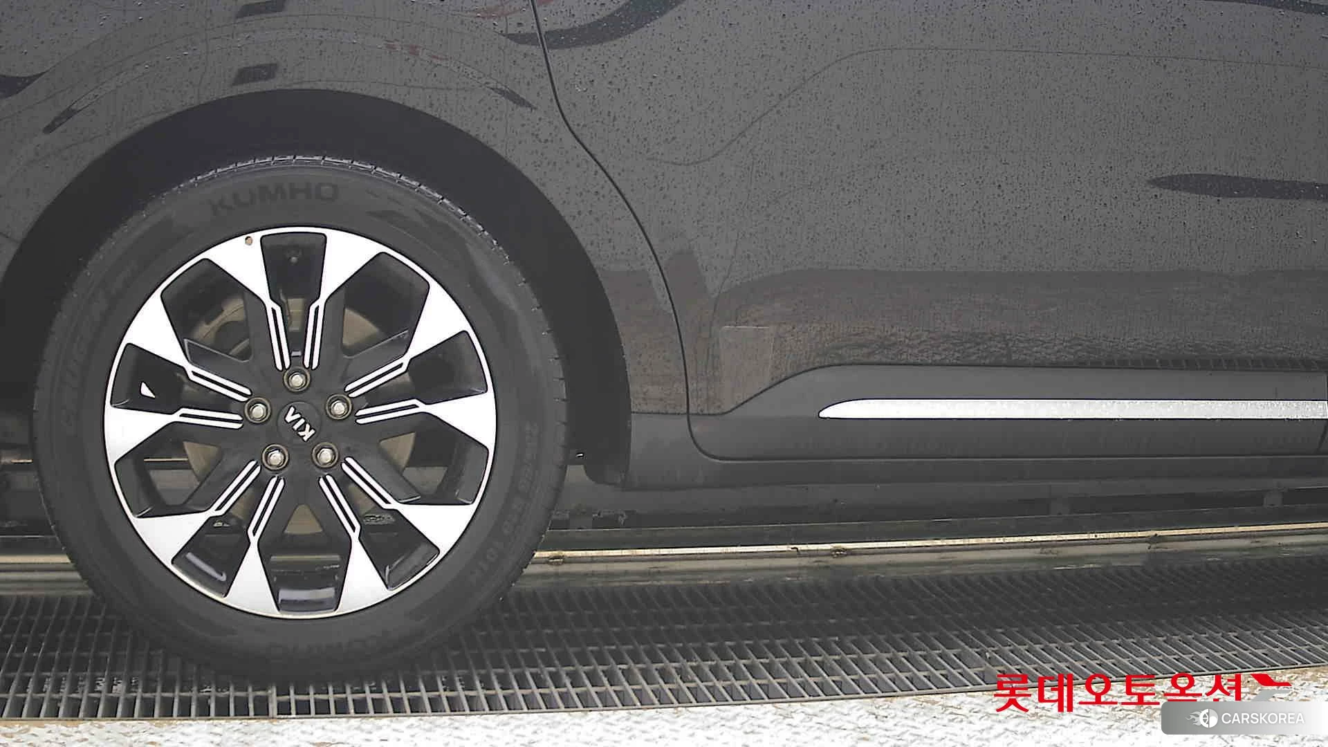 Kia Carnival id 4352411 из Кореи 16