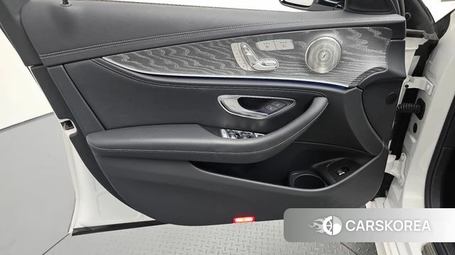 Mercedes-Benz E-Class W213 id 4784167 из Кореи 16