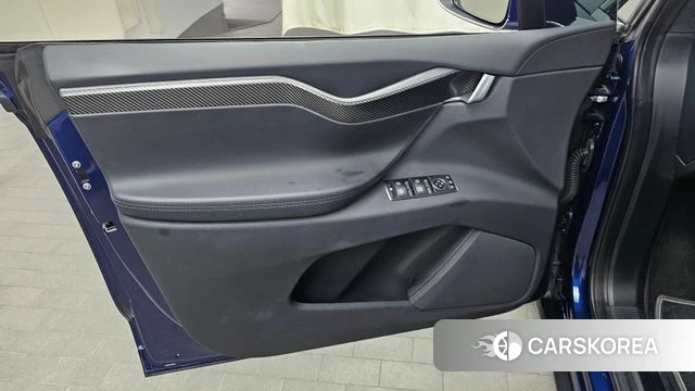 Tesla Model X id 4568401 из Кореи 16