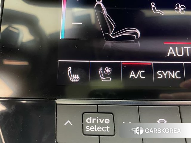 Audi A6L id 3926940 из Китая 16