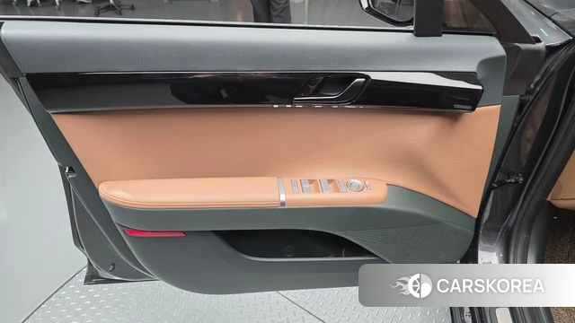 Hyundai Grandeur Hybrid (GN7) id 4222719 из Кореи 16