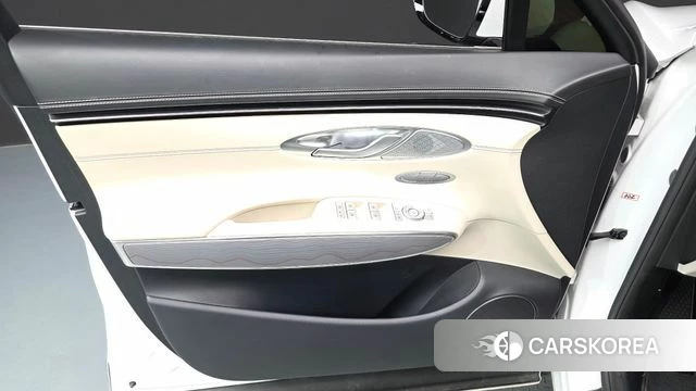 Genesis GV70 id 4429152 из Кореи 16