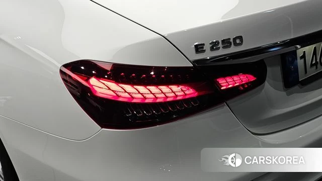 Mercedes-Benz E-Class W213 id 4409016 из Кореи 16