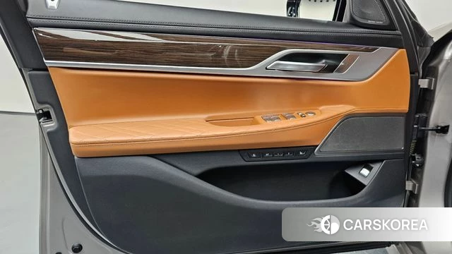 BMW 7 Series (G11) id 4647142 из Кореи 16