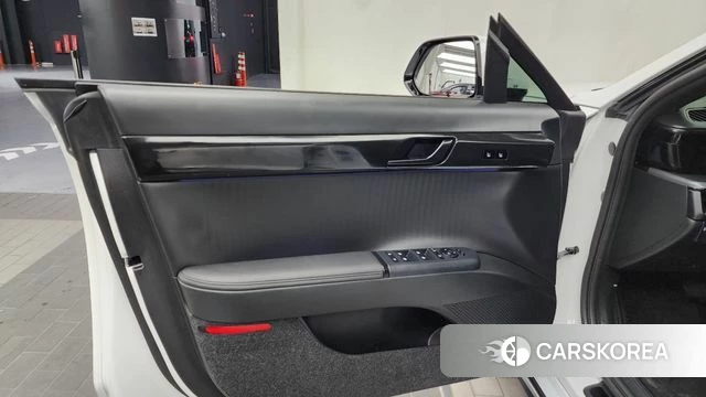 Hyundai Grandeur (GN7) id 4585149 из Кореи 16