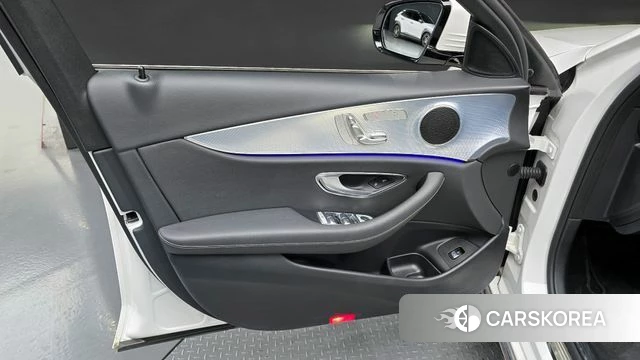 Mercedes-Benz E-Class W213 id 4225192 из Кореи 16