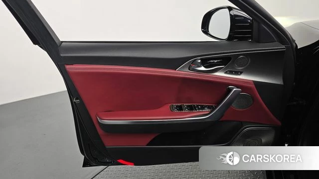 Kia Stinger id 4794366 из Кореи 16