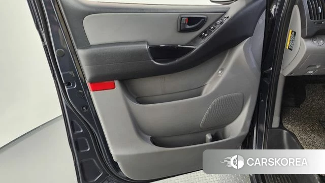 Hyundai The New Grand Starex id 4378222 из Кореи 16
