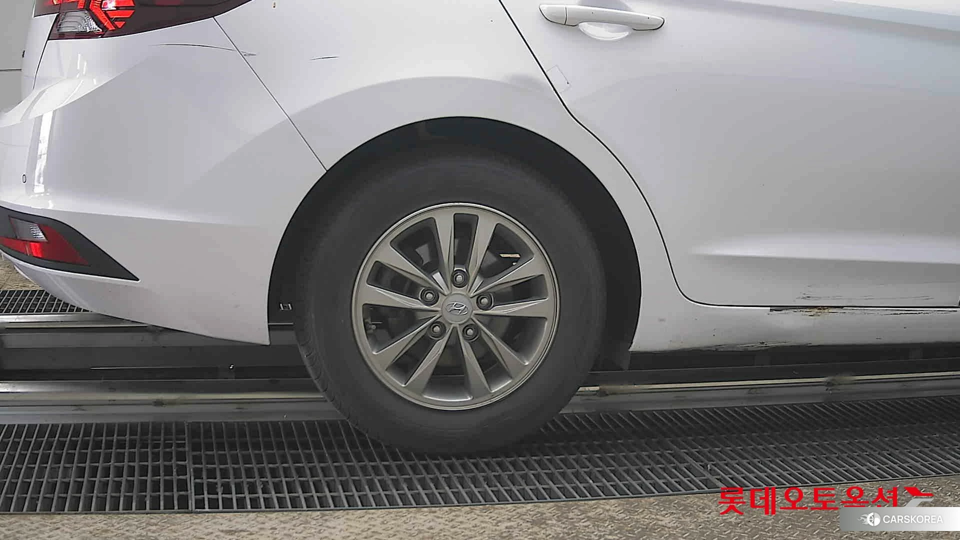 Hyundai Avante id 3875703 из Кореи 16