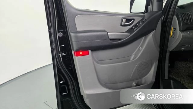 Hyundai The New Grand Starex id 4667133 из Кореи 16