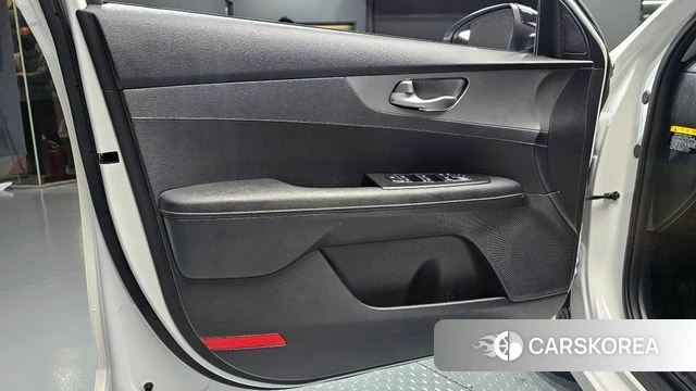 Kia Come New K3 id 4232878 из Кореи 16