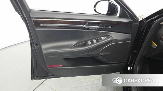 Genesis G90 id 4619210 из Кореи 16