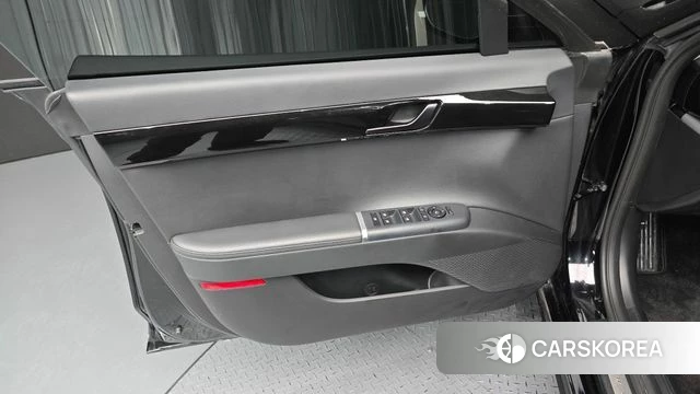 Hyundai Grandeur (GN7) id 4421614 из Кореи 16