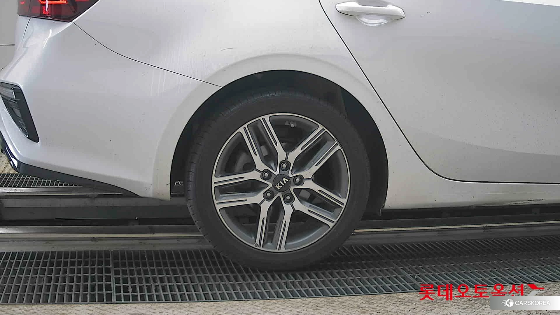 Kia K3 id 4289432 из Кореи 16