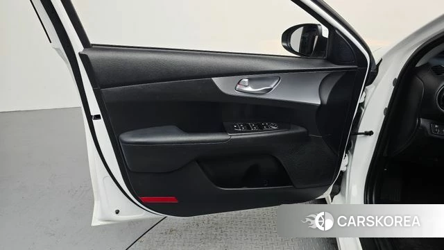Kia The New K3 2nd generation id 4549512 из Кореи 16