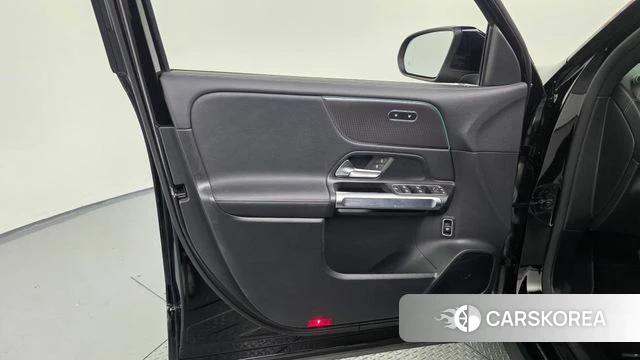 Mercedes-Benz EQB X243 id 4613633 из Кореи 16