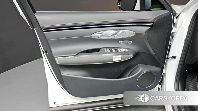 Genesis GV70 id 4834335 из Кореи 16