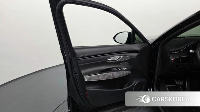 Genesis GV70 id 4428601 из Кореи 16