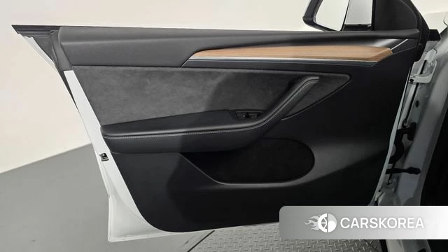 Tesla Model Y id 4739814 из Кореи 16