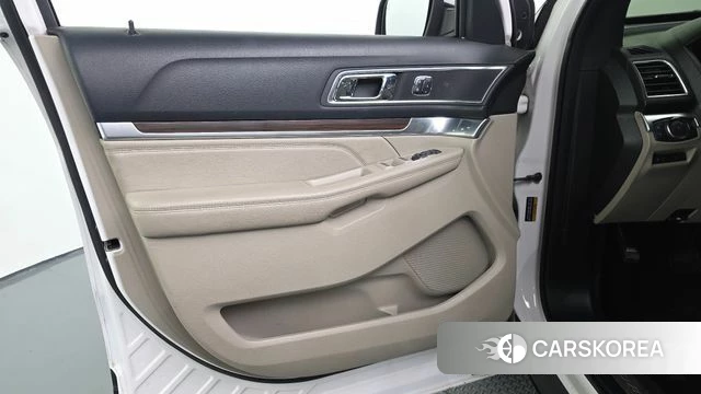 Ford Explorer id 4378165 из Кореи 16