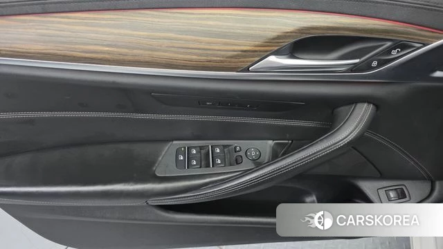 BMW 5 Series (G30) id 4615228 из Кореи 16