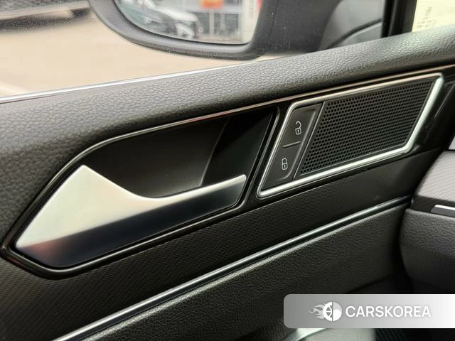 Volkswagen Magotan id 4271609 из Китая 16