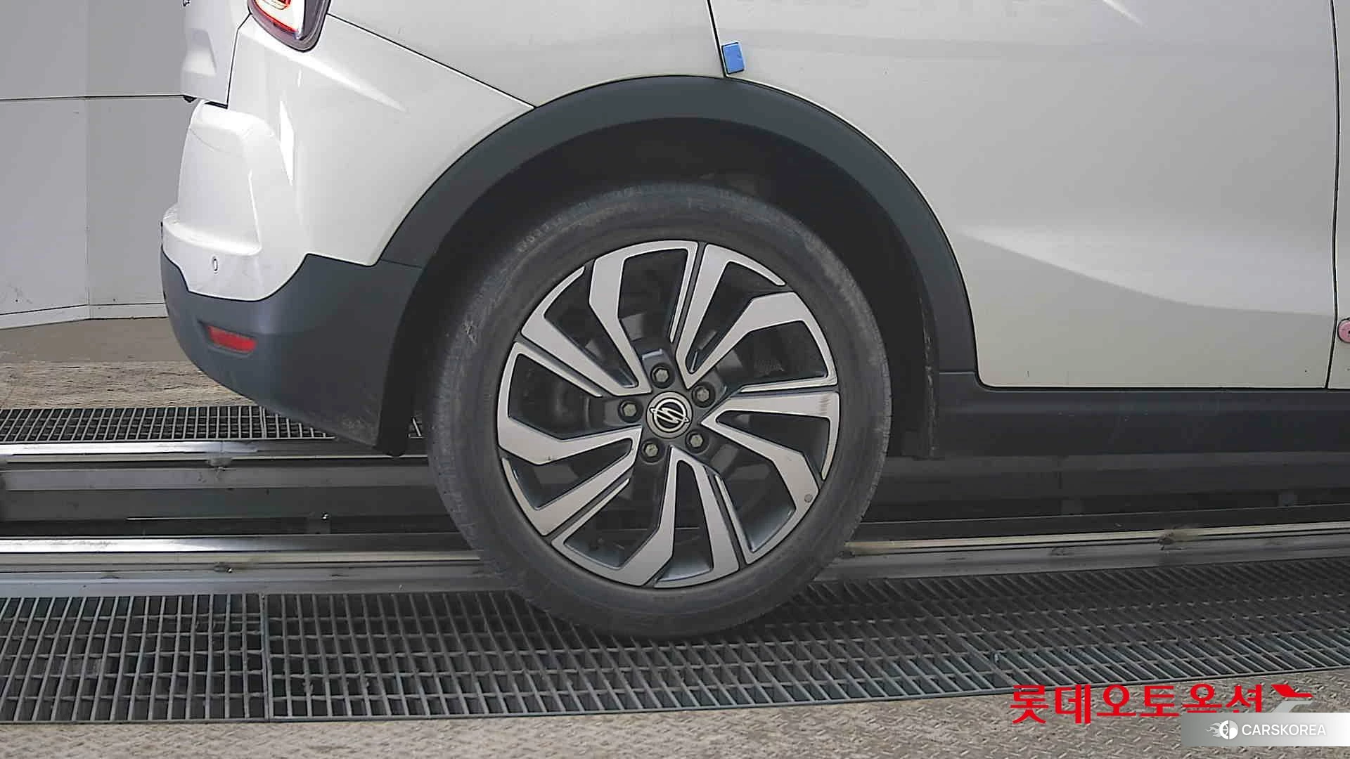 SsangYong Tivoli id 3869466 из Кореи 16