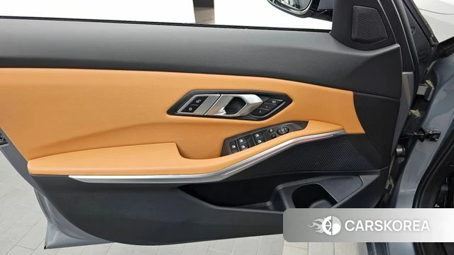 BMW 3 Series (G20) id 4636059 из Кореи 16