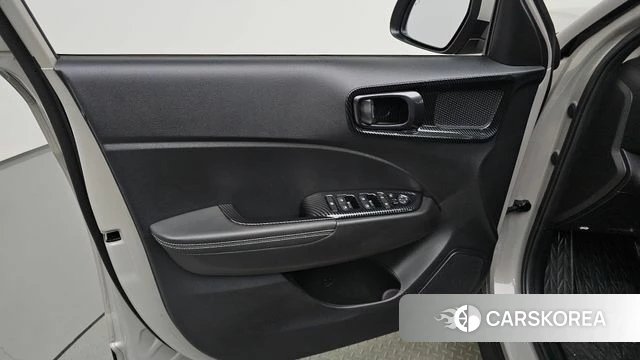 Hyundai Venue id 4702681 из Кореи 16