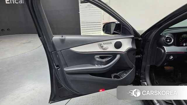 Mercedes-Benz E-Class W213 id 4231988 из Кореи 16