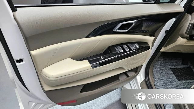 Kia Carnival 4th generation id 4231354 из Кореи 16