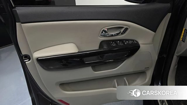 Kia The New Carnival id 4794905 из Кореи 16