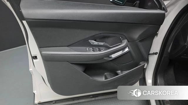 Jaguar E-PACE id 4331719 из Кореи 16