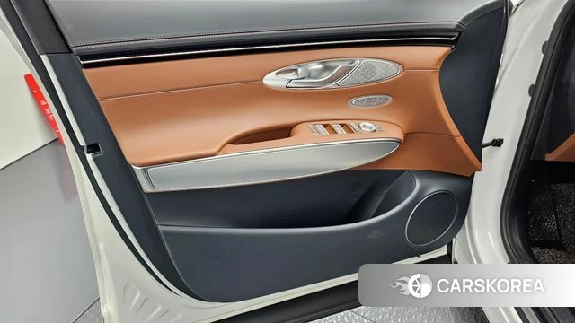 Genesis GV70 id 4561990 из Кореи 16