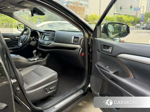 Toyota Highlander id 4253464 из Китая 16