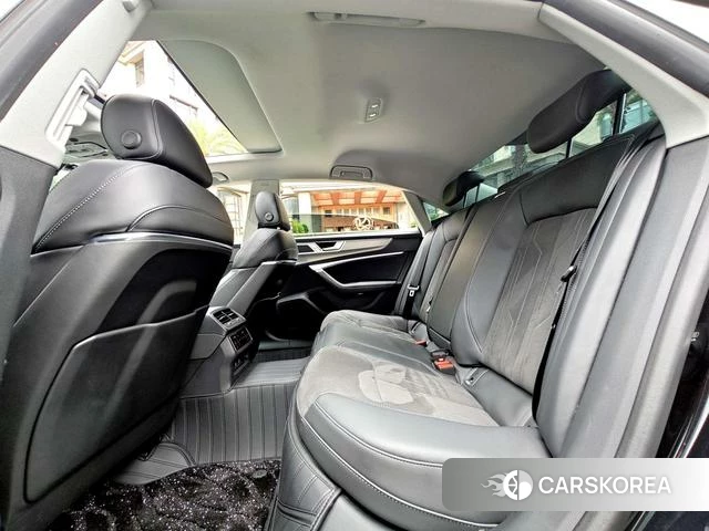 Audi A7L id 4335345 из Китая 16