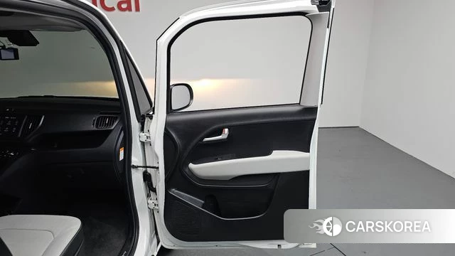 Kia The New Kia Ray EV id 4870486 из Кореи 16