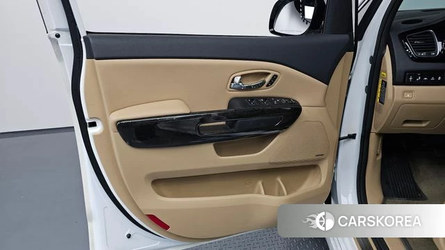 Kia The New Carnival id 4188420 из Кореи 16