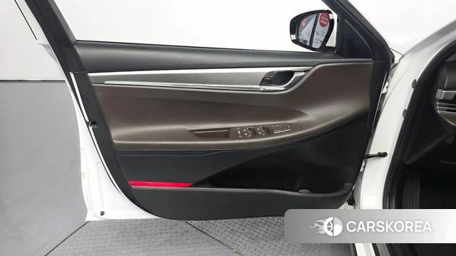 Hyundai The New Grandeur IG Hybrid id 4586162 из Кореи 16