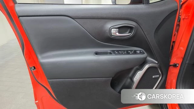 Jeep Renegade id 4501472 из Кореи 16