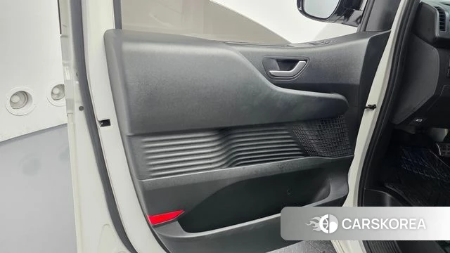 Hyundai Staria id 4528218 из Кореи 16