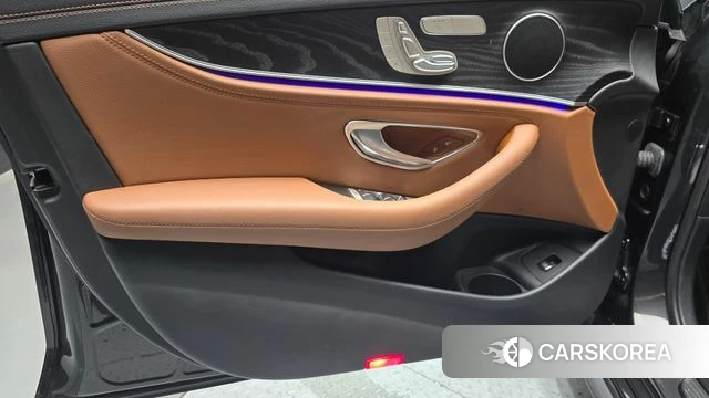 Mercedes-Benz E-Class W213 id 4535178 из Кореи 16