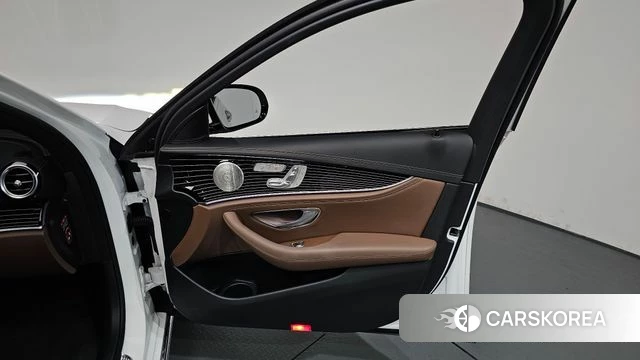 Mercedes-Benz E-Class W213 id 4707096 из Кореи 16