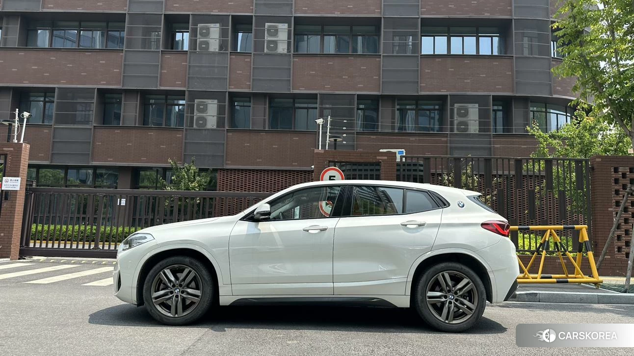 BMW X2 id 4492988 из Китая 16