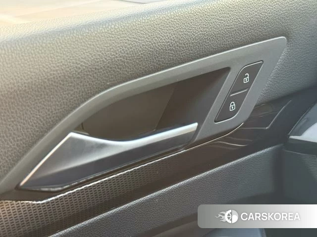 Volkswagen Golf id 4271650 из Китая 16
